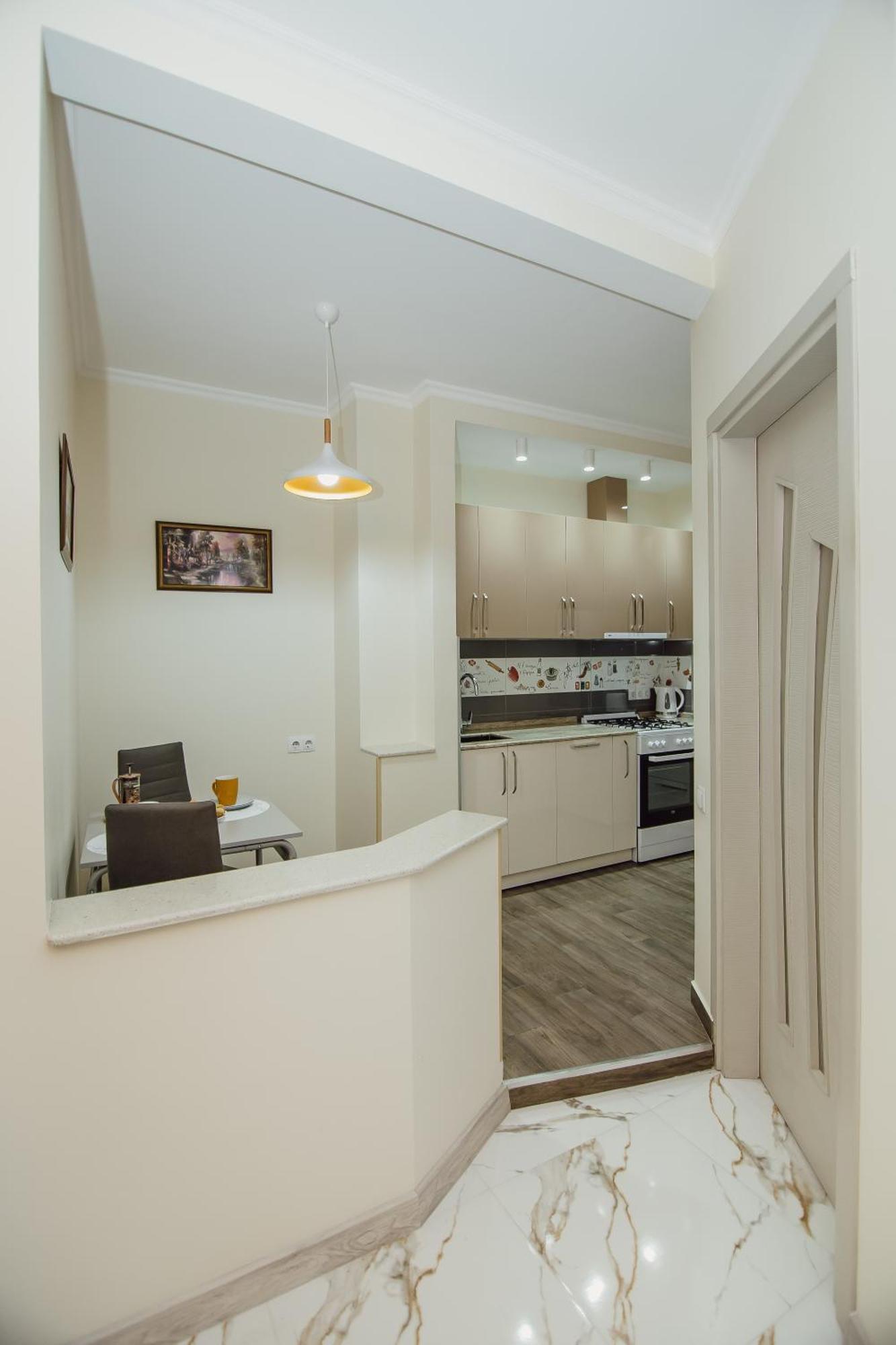 Ekaterine'S Apartments Batumi Cameră foto